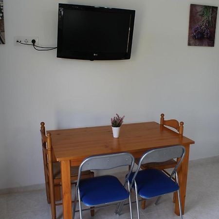 Apartamento Ideal En Cala'N Blanes, Ciudadela กาลาเอนฟอร์กัต ภายนอก รูปภาพ