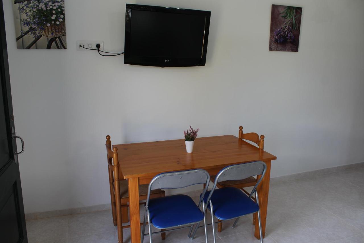 Apartamento Ideal En Cala'N Blanes, Ciudadela กาลาเอนฟอร์กัต ภายนอก รูปภาพ