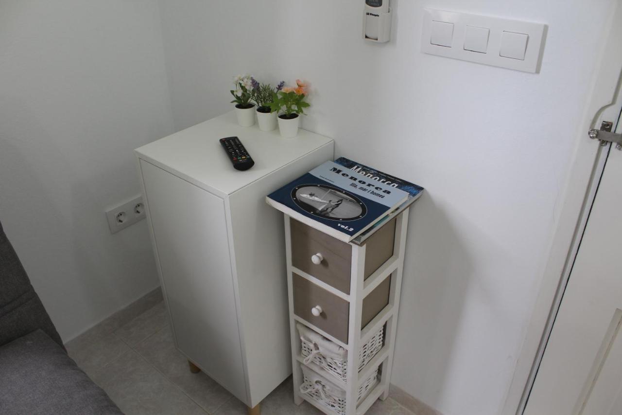 Apartamento Ideal En Cala'N Blanes, Ciudadela กาลาเอนฟอร์กัต ภายนอก รูปภาพ